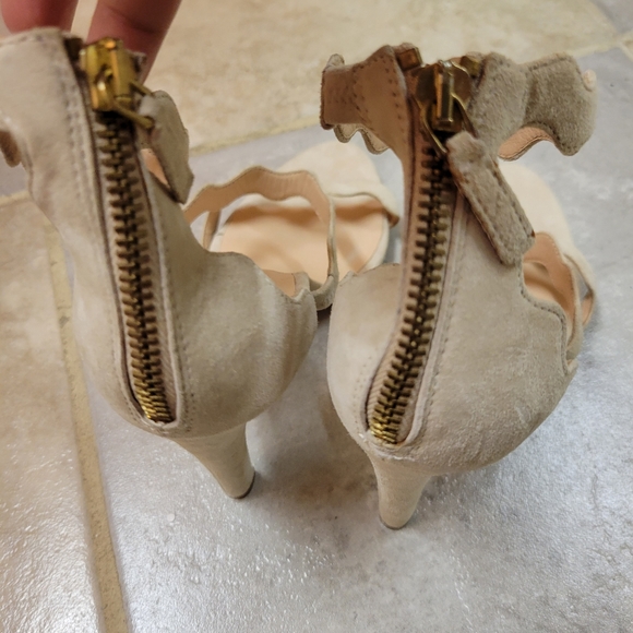 Club monaco heels - Picture 5 of 7